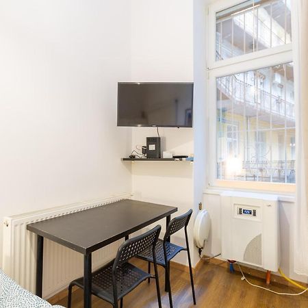 Nepszinhaz 16 Tiny Studios Budapest Eksteriør billede
